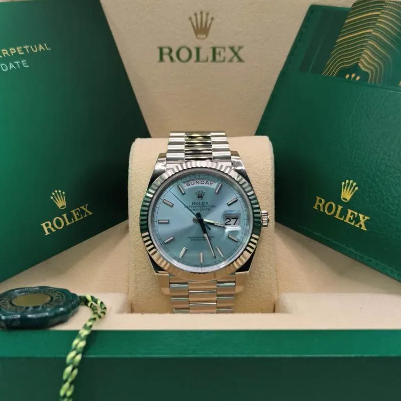 Rolex Day-Date 40 mm Ice blue Dial 228236 - Image 2