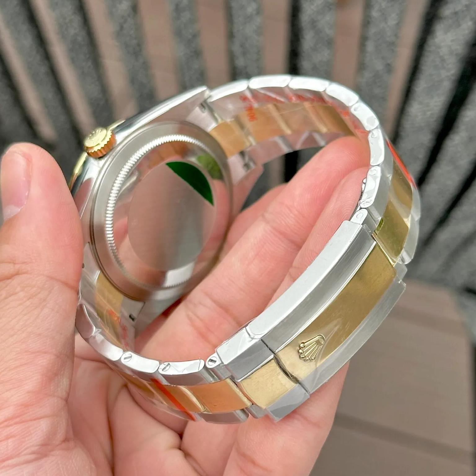 Rolex Sky-Dweller Gold Watch Champagne Dial 336933 - Image 5