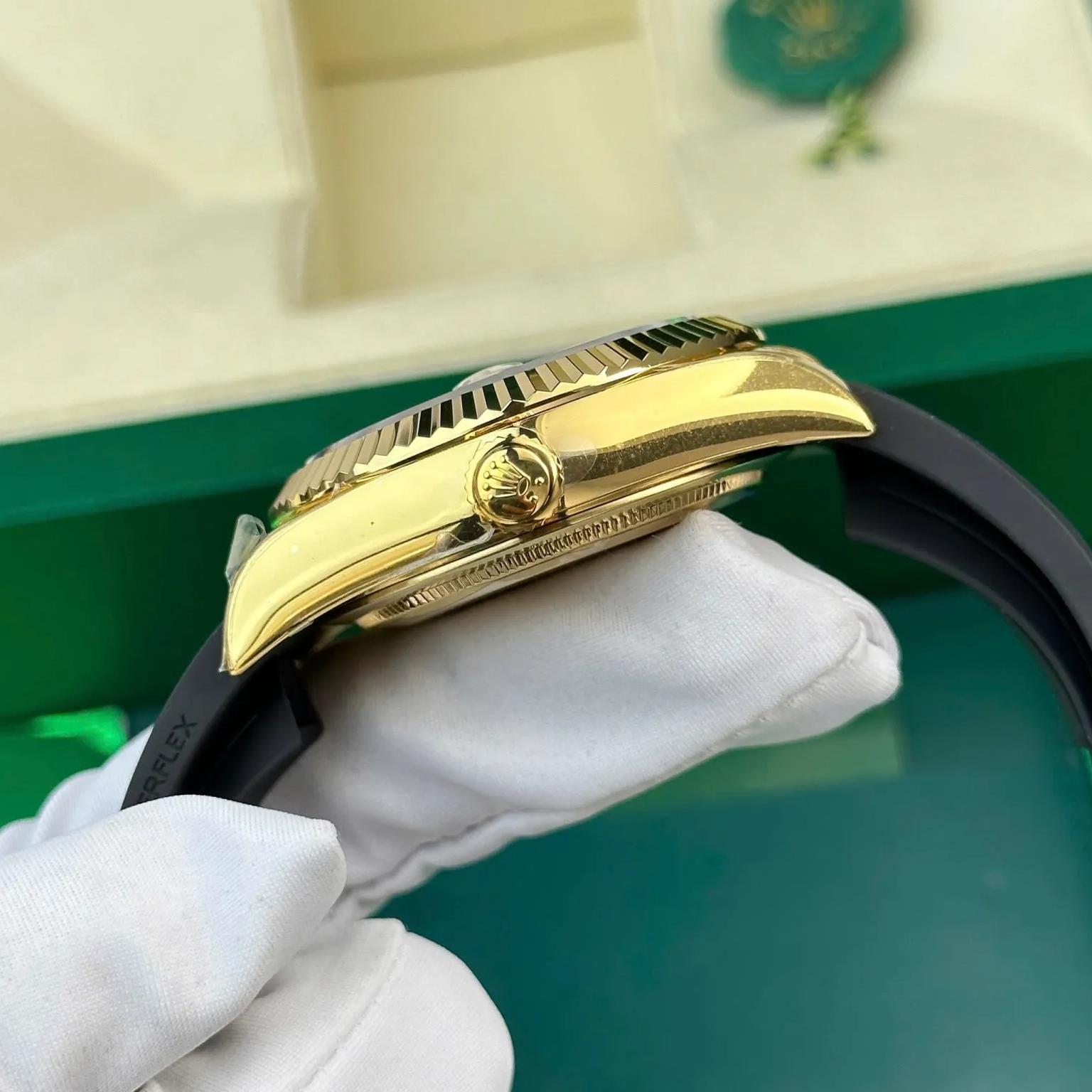 Rolex Sky-Dweller For Sale 42 mm Intense white Dial 336238 - Image 9