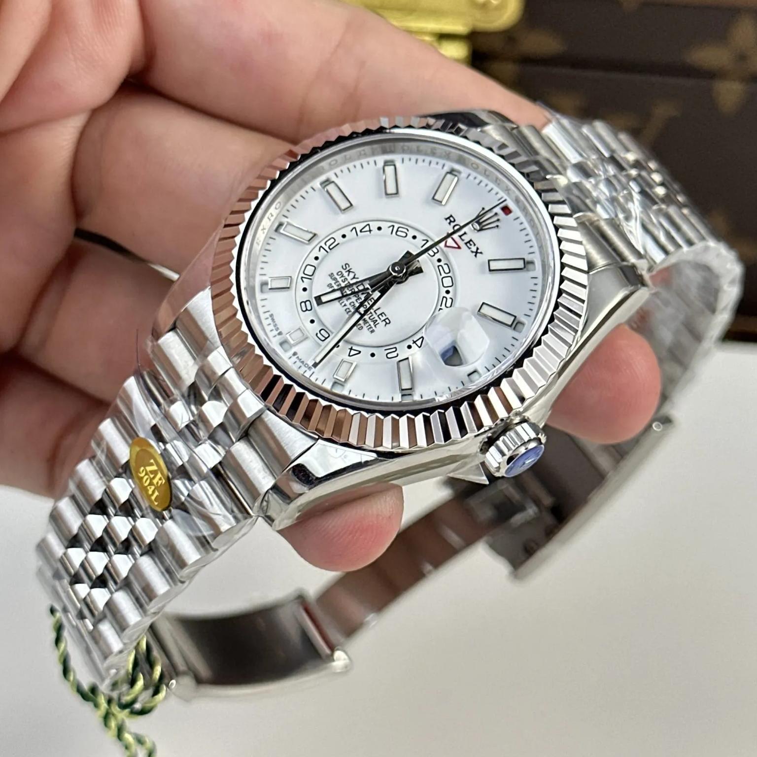 Rolex Sky-Dweller White Gold - Image 5