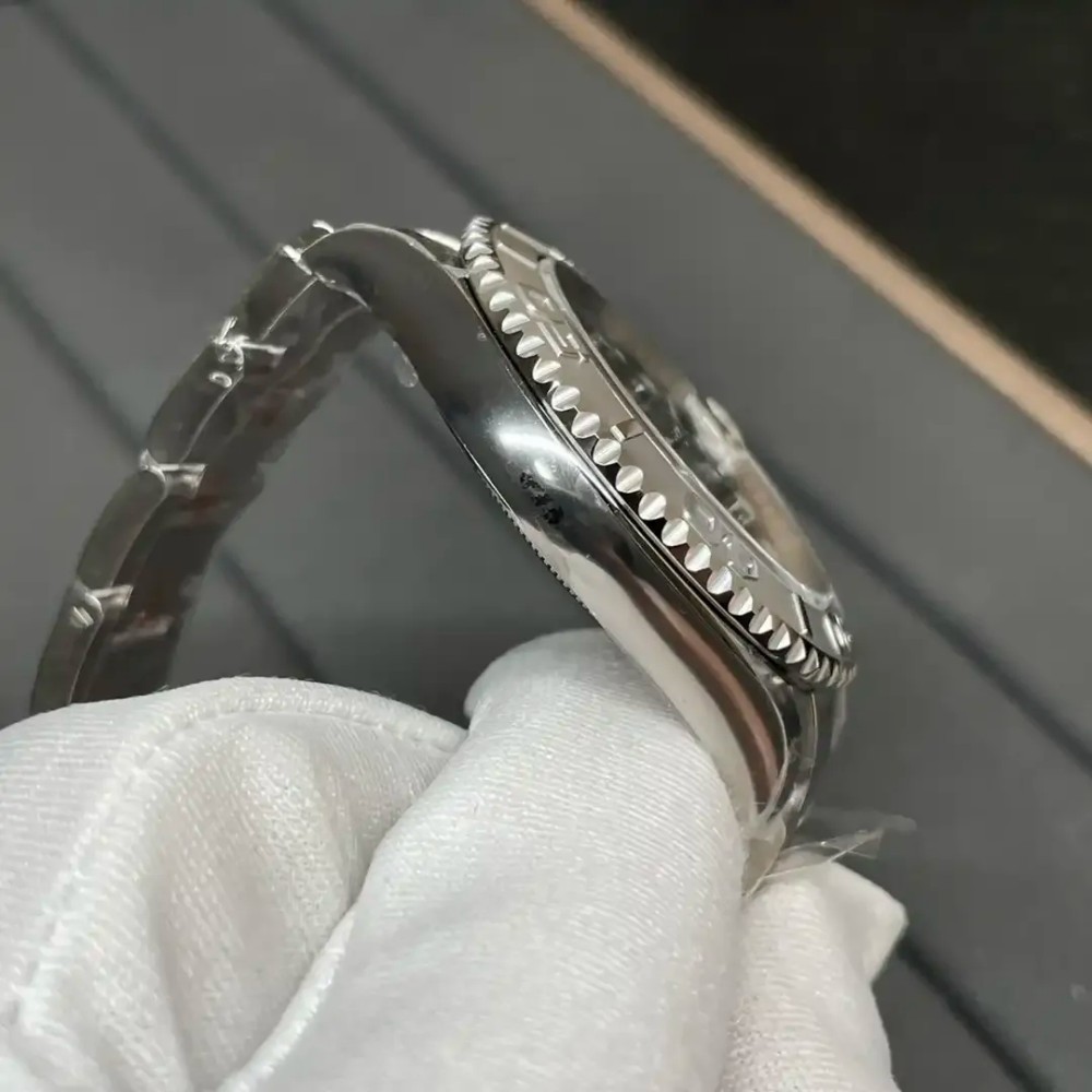 Rolex Yacht-Master Rhodium Dial 126622 40mm - Image 8