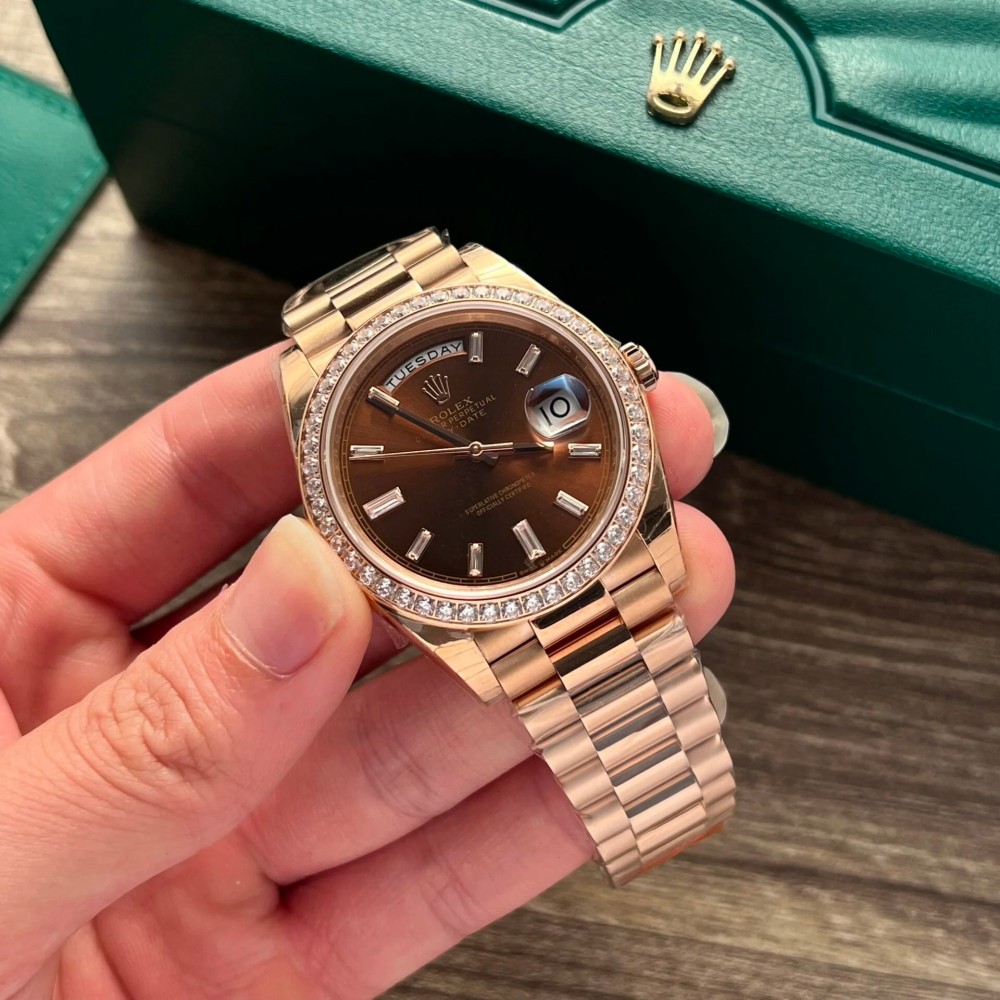 Rolex Day-Date 40 mm Chocolate Dial 228345RBR - Image 3