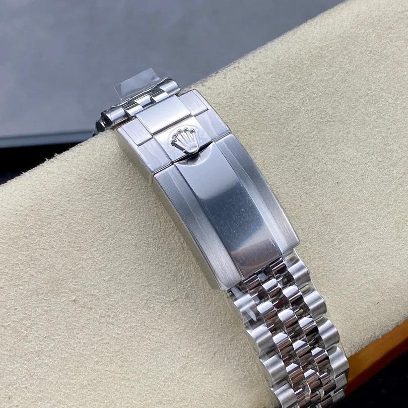 Superclone Rolex GMT-Master II 126710GRNR Bruce Wayne Jubilee 2024 - Image 8