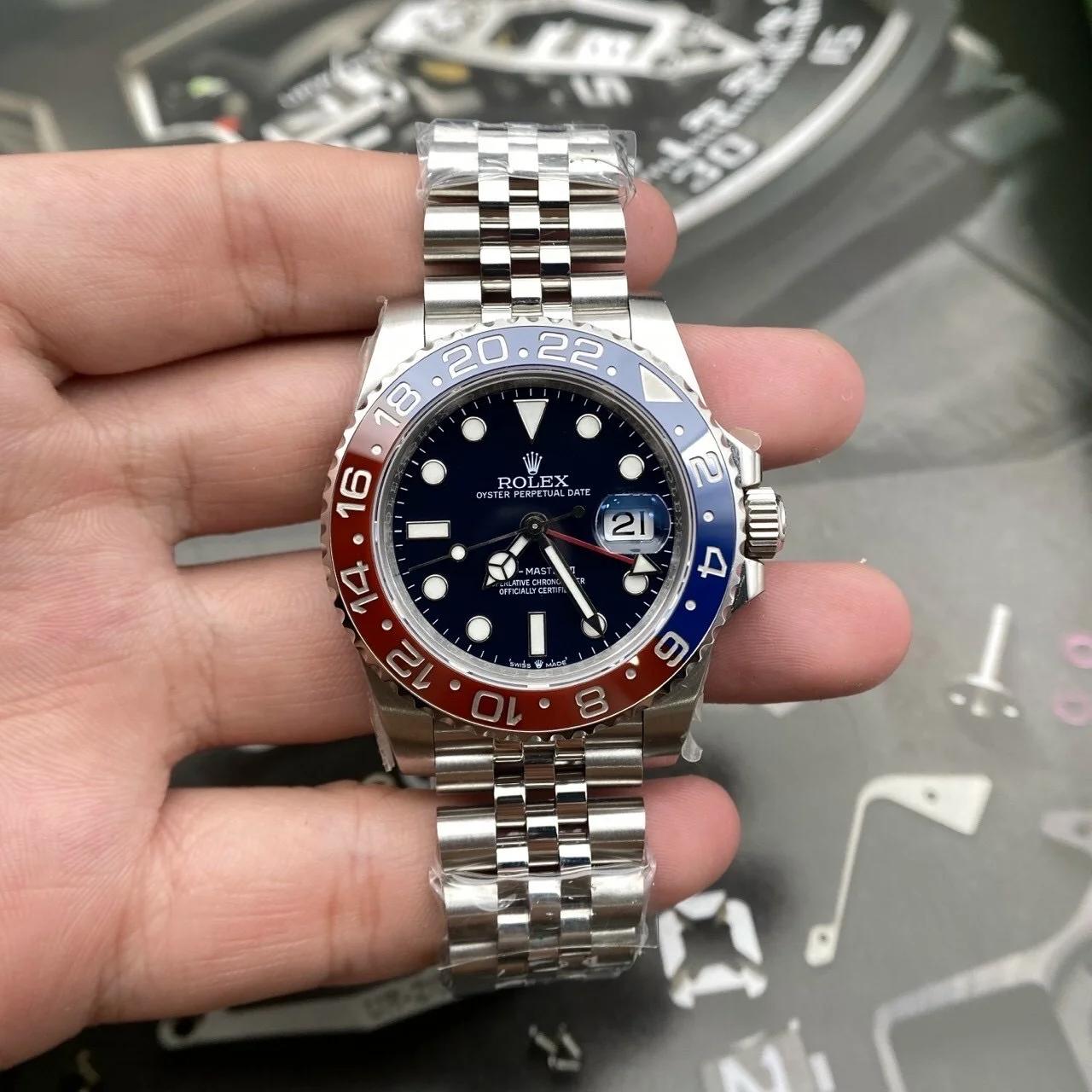 Superclone Rolex GMT-Master II 40mm 126710BLRO Pepsi Jubilee - Image 2