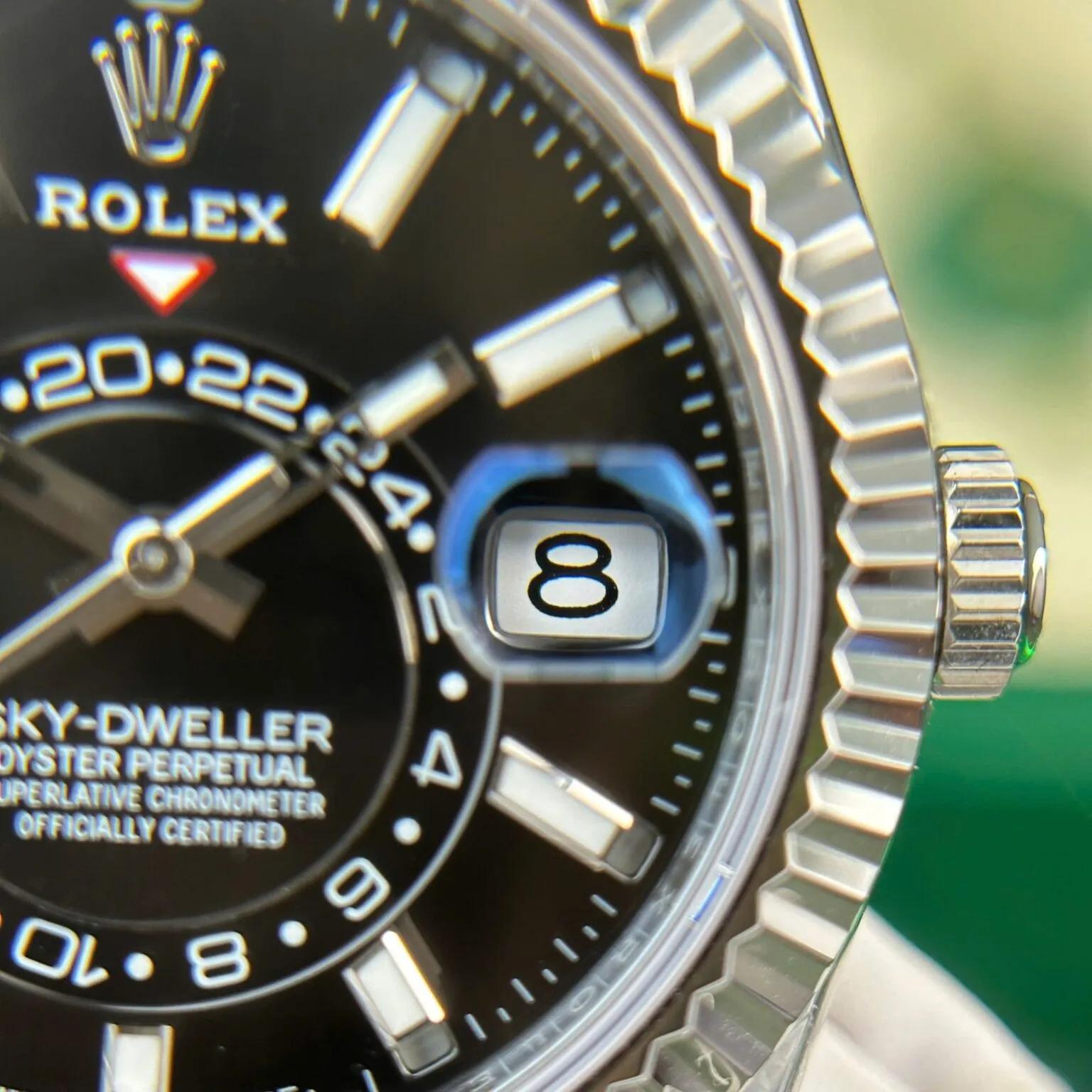Rolex Sky-Dweller Watch: 18 kt white gold - M336239-0002 - Image 10
