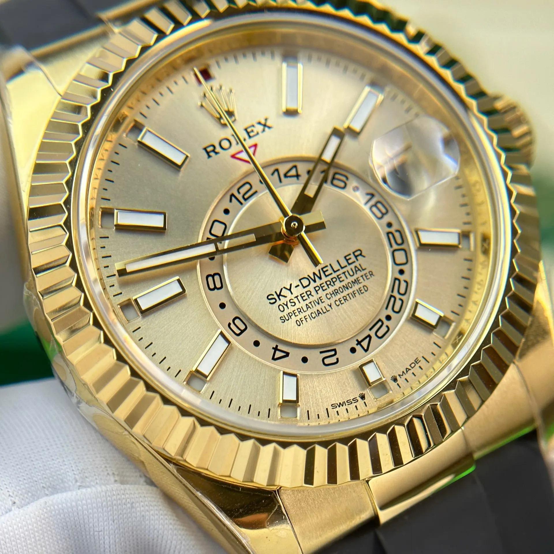 Rolex Sky-Dweller Yellow Gold 336238 Automatic Watch - Image 6