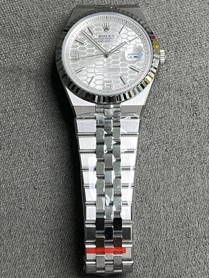 Rolex Land-Dweller 40 mm White Gold Dial 127334 - Image 2
