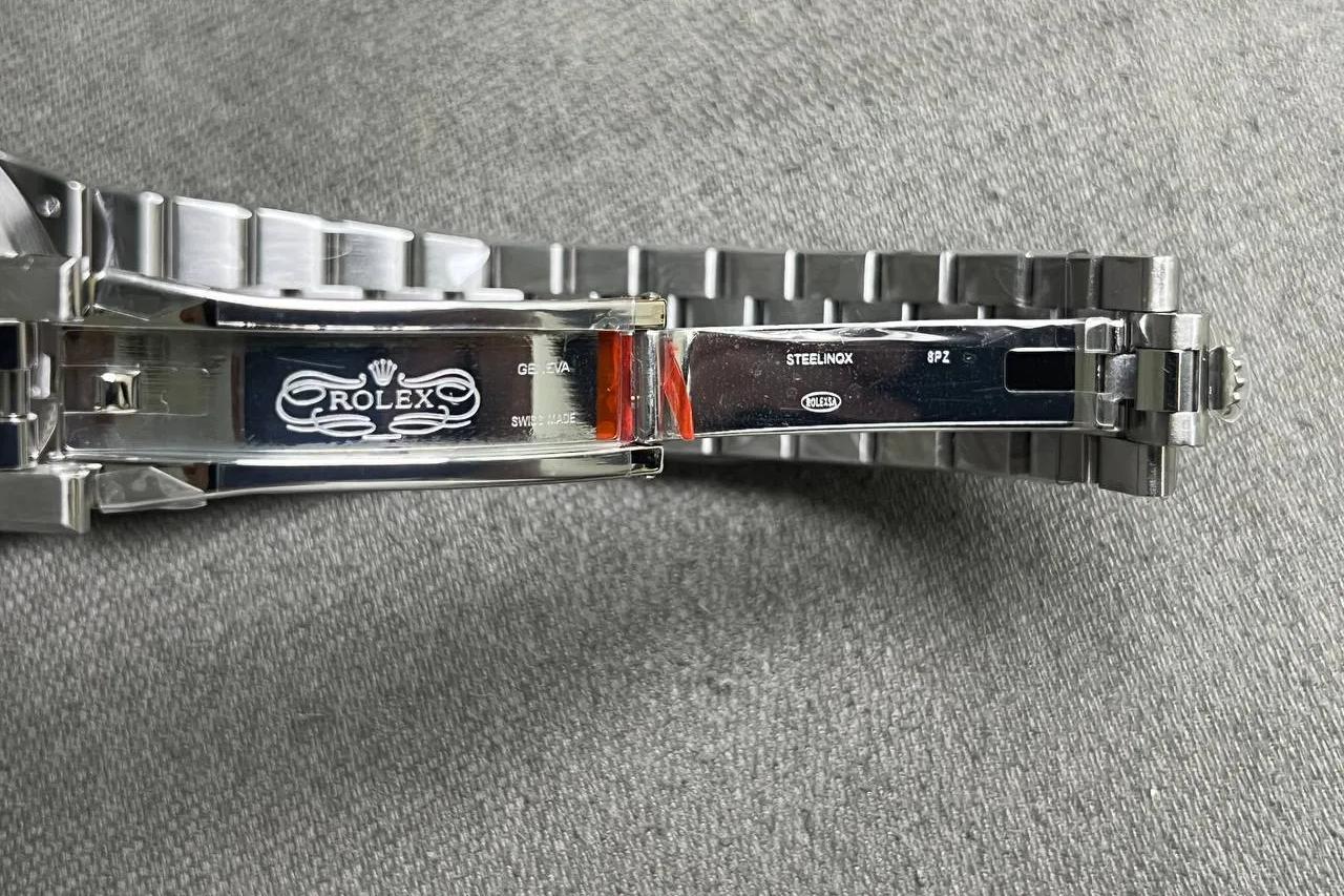 Rolex Land-Dweller 40 mm White Gold Dial 127334 - Image 6